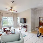 Mickey Manor - Oakwater Resort