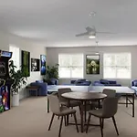 Modern Townhouse Heated Pool Disney Orlando 1500R