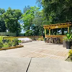 Banana Leaf Villa-Vintage Vibes- King Suite