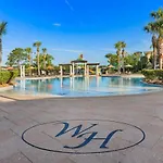 C2785-203-Windsor Hills Resort Free Water Park Themed Rooms