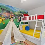 7819 - 6 Quartos / 4 Banheiros | Piscina Privativa | Sala De Jogos Dos Vingadores