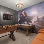 Upstay - Modern Family Townhouse W Private Pool