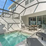 Upstay - Modern Family Townhouse W Private Pool