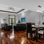 4Br Disney Family Townhouse Resort In Orlando - With Resort Pool, Gym, Games, & Jacuzzi