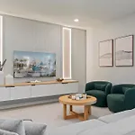 10 Bedroom- 8 Bathroom- Windsor Cay 16276Sk