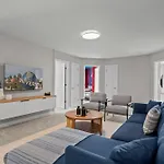 10 Bedroom- 8 Bathroom- Windsor Cay 16276Sk