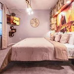 Luxury Meets Adventure 8Br Condo With Themed Rooms