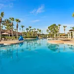 Water Park Haven: Spacious 3Br Windsor Hills