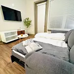 Full Apartment, Pet-Friendly, King Bed, 15 Min To Parks, Resort-Style Amenities
