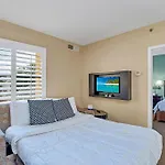 Suite With 2 Queens - Pool & Hot Tub