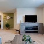 Family Friendly 5Br Home Pool Patio & Room For 10