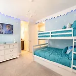 Ravishing 6 Bdrm Home With Games Room At Encore