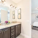 Ravishing 6 Bdrm Home With Games Room At Encore