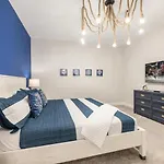 Sophisticated 6 Bdrm Villa With Movie Room At Encore