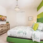 Colorful 8 Bdrm Home With Theater At Encore