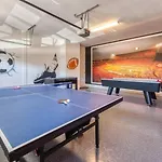 Cheerful 7 Bdrm Home With Cinema Room At Encore