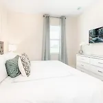 Lavish 8 Bdrm Villa With Themed Bedrooms At Encore