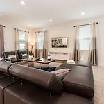 Modern 4 Bdrm Home With Game Room In Encore