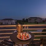 Modern 5 Bdrm Home With Themed Games Room At Encore