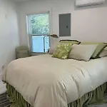 Tiny House 10 Min From Oia Sleeps 2