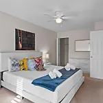 Sweet 3 Bedroom Townhome 2407
