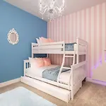 Dainty 4 Bdrm Home With Themed Bedrooms At Encore