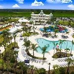 Dazzling 8 Bdrm Home With Putting Green At Encore