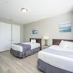Beautiful Lake View Condo, Vista Cay-1004