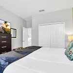 9008 Paradise Palms Blissful Haven 5-Bed Oasis Of Luxury And Tranquility