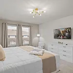 5 Bedroom 5 Bathroom Windsor Cay 1289