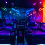 Featured On Tv! Epic Game Room, Theater, Private Pool & Hot Tub