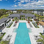 Private Full Modern King Suite, Resort Amenities & Great Pool