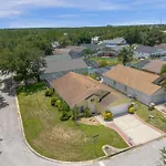 Upstay - Games & Private Pool Family Home