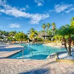 Is2-104 - New Listing - Modern Unit