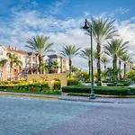 Is1 110 - Lakefront Unit - Near All Major Attractions