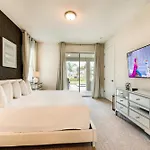 Chic Home By Rentyl With Mini Soccer Field & Golf Near Disney - 7715F