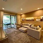 Luxury Home 7 Min Disney 3 Bedroom - Hot Tub