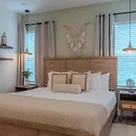 Luxury Townhouse Retreat Pets Welcome-352