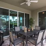 Contemporary Disney Vacationhome