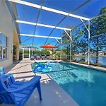 Disney World Getaway: 4 Bedroom - Sunroof - Bbq Bliss