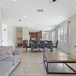 7541-8-Ma-Perfect Getaway For The Whole Family