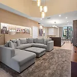 4Bd And 4.5Ba Amazing Villa With Private Hot Tub
