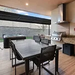 4Bd And 4.5Ba Amazing Villa With Private Hot Tub