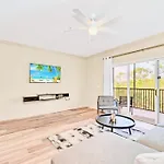 Stunning 2Br Condo With Hot Tub And Pool, Near Disney!