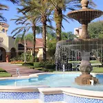 Fabulous Vista Cay Luxury Pearl Near All Theme Parks, And Walk To The Convention Center