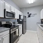 Cw7671-205 3Br Condo