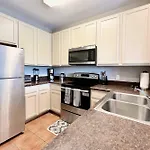 3Br Condo - Near Disney Balcony Pool Hot Tub