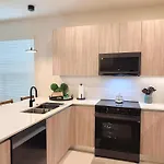 Tr1461Sl - 4 Bedrooms Pool Home - 10 Guests