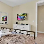 7617-8-Bl-Upscale High-End Vacation Home For 30