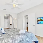 Modern 3Br Near Disney - Pool And Hot Tub!